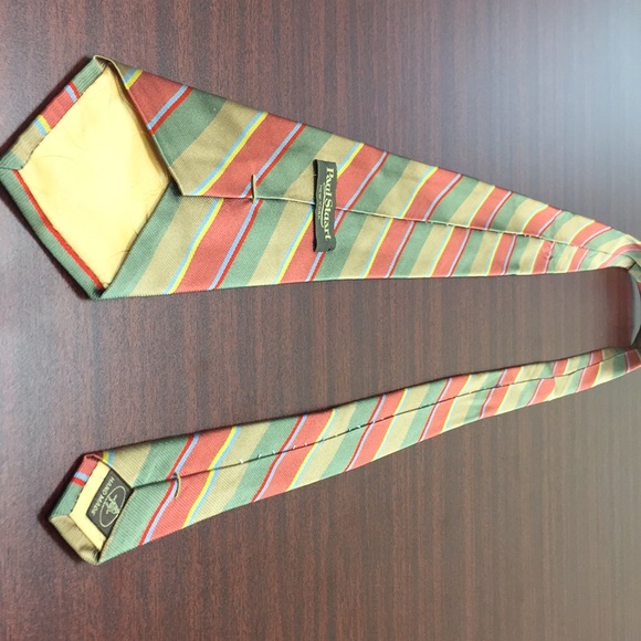 Paul Stuart Neck tie. - Picture 2 of 3